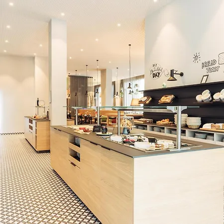 Hotel Harry's Graz-smart & 3*