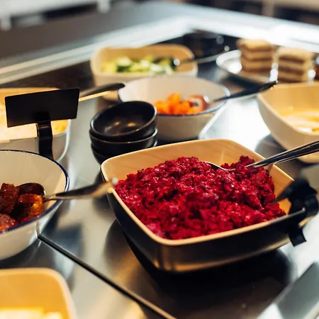 Отель Harry's Graz-smart & *